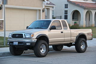 2001 Tacoma I xTracab (facelift 2000) | 2000 - 2004